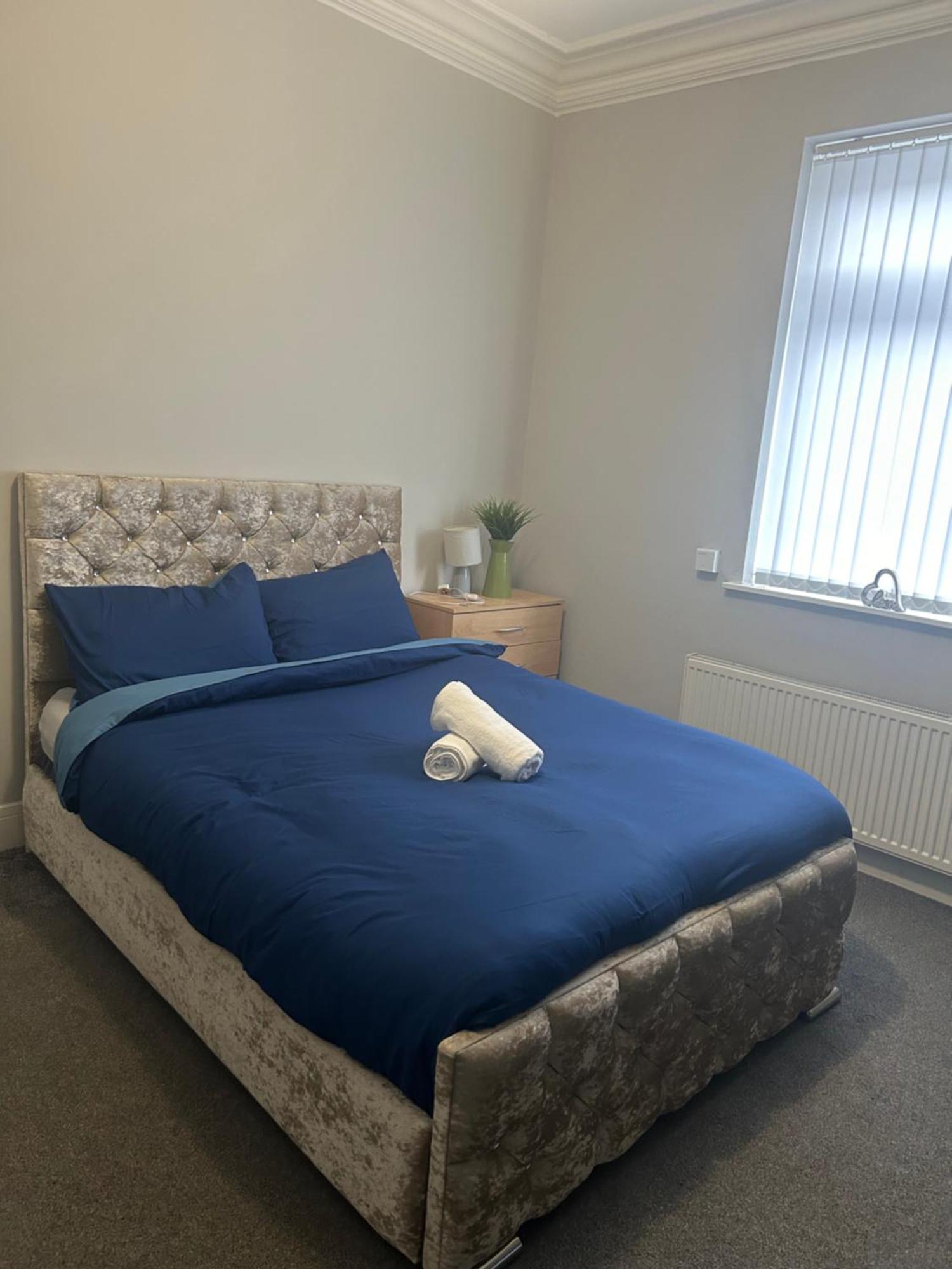 Brunswick Place 1 Bed & Breakfast Stoke-on-Trent ภายนอก รูปภาพ
