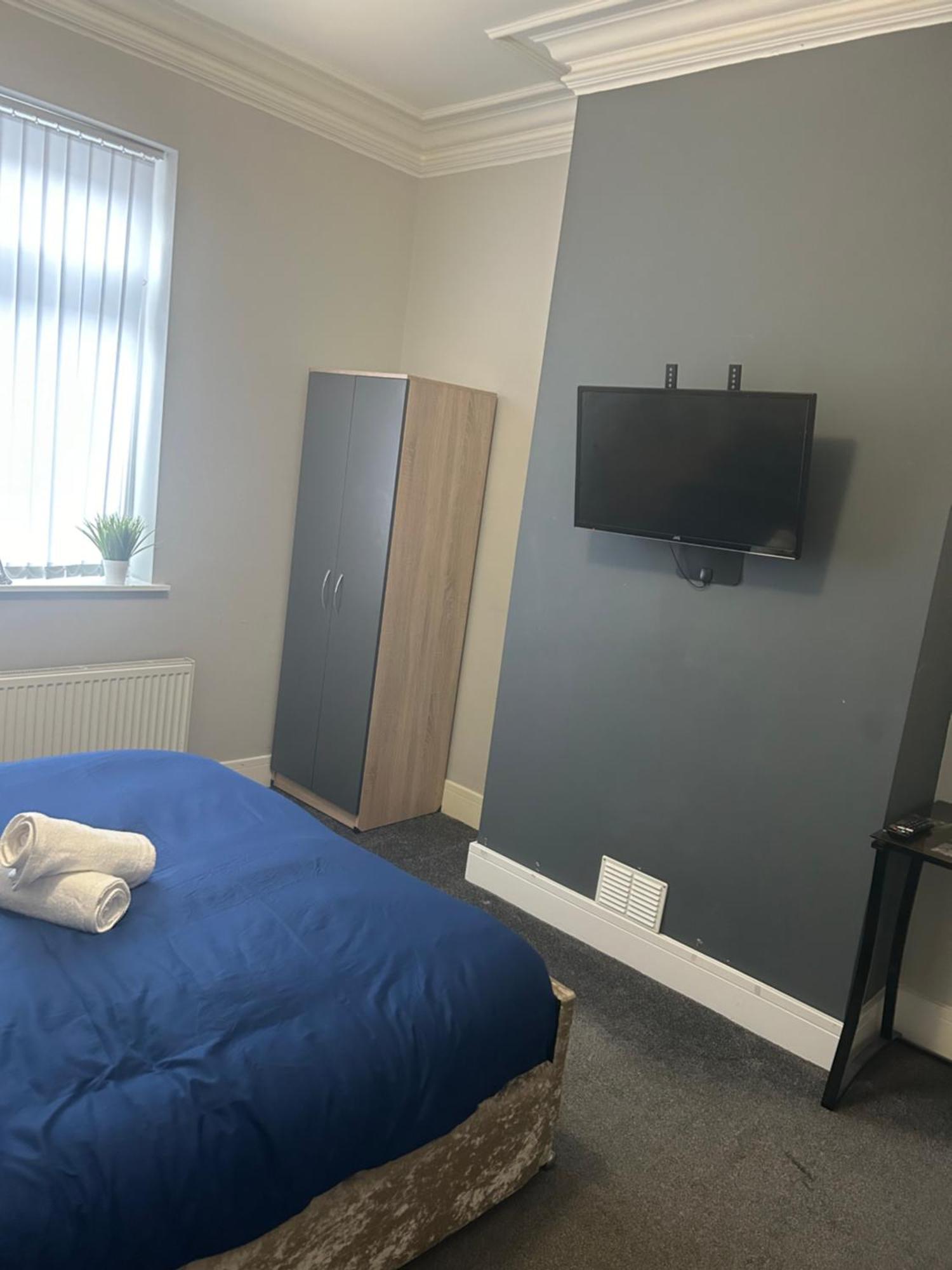 Brunswick Place 1 Bed & Breakfast Stoke-on-Trent ภายนอก รูปภาพ